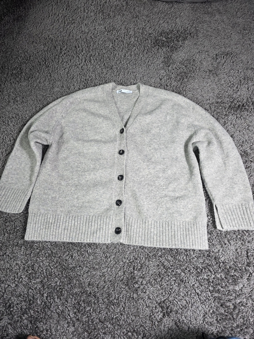 Zara Gray Solid V-Neck Button Front Cardigan Sweater Long Sleeve Size S